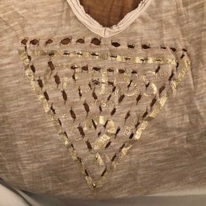 GUESS t-shirt
